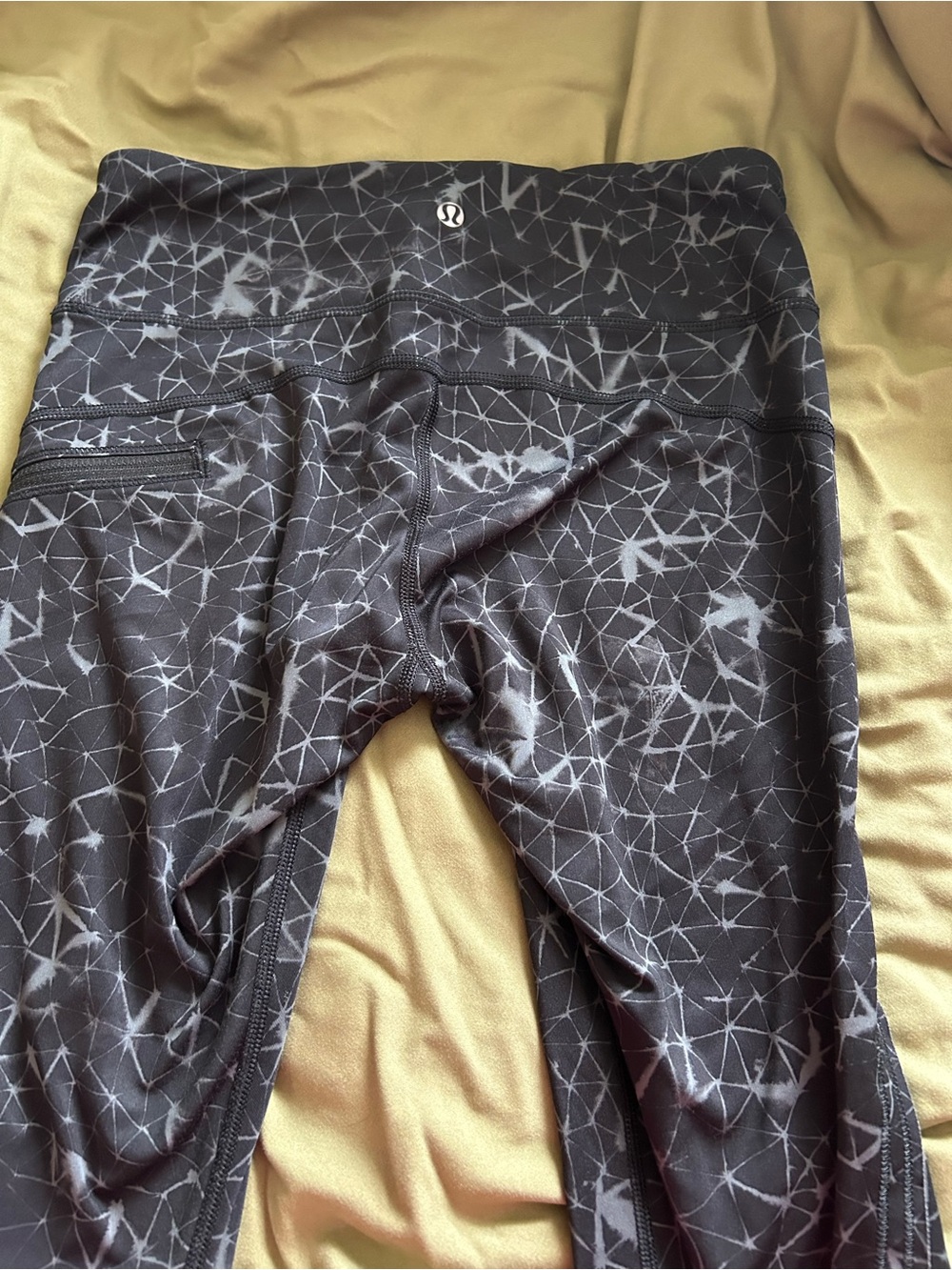 Lululemon Athletica Kids Black With Gray Geo-Print Leggings